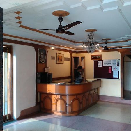 Hotel Ajaya Waranasi Zewnętrze zdjęcie