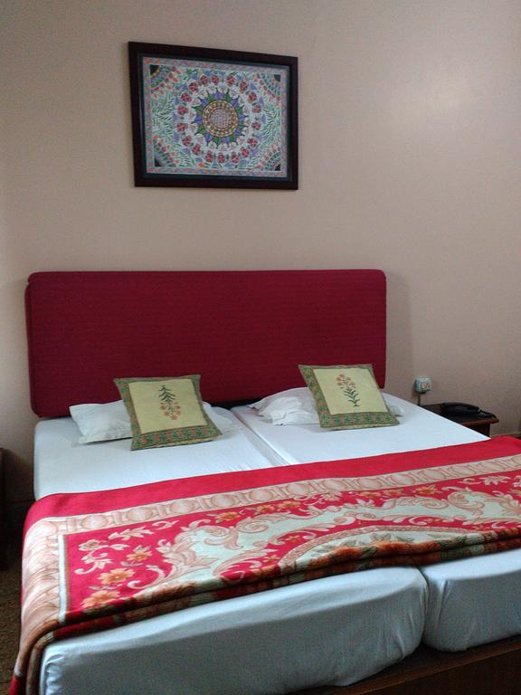 Hotel Ajaya Waranasi Pokój zdjęcie