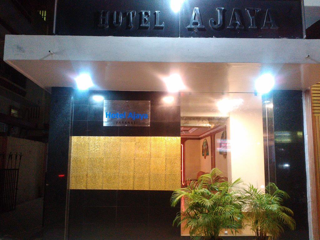 Hotel Ajaya Waranasi Zewnętrze zdjęcie
